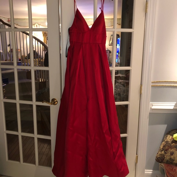 NWT B Darlin Red V Neck Ballgown - Picture 5 of 7
